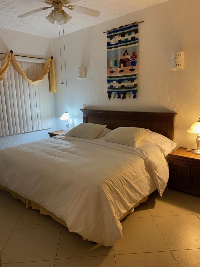 Departamento Frente Al Mar Con Dos Recamaras Y Seguridad 24 H A Dos Cuadras De La Quinta Avenida ปลายาเดลการ์เมน ภายนอก รูปภาพ
